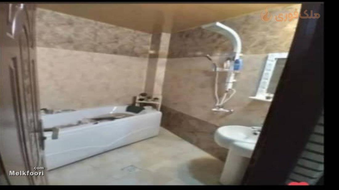 فروش آپارتمان  10 تا 20 سال ساخت در استان گیلان 2 خواب متراژ بنا 162 متر مناسب سکونت - تفریح - سرمایه گذاری قیمت 3 میلیارد تومان