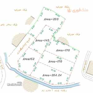  یک زمین مسکونی 145 متری در مرکز شهر خشکبیجار برای فروش داریم که بهترین موقعیت مکانی را به شما ارائه می‌ دهد. مدارک سلسله مراتبی نسق این زمین نشان‌ دهنده اعتبار و قانونی بودن آن است