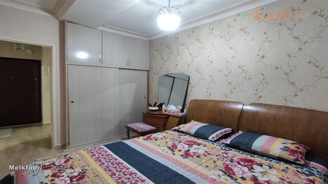 فروش آپارتمان  10 تا 20 سال ساخت در گیلان خیابان فلسطین 2 خواب متراژ بنا 70 متر قیمت 2 میلیارد تومان